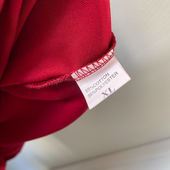 Woman’s off shoulder dress - Picture 3 of 3